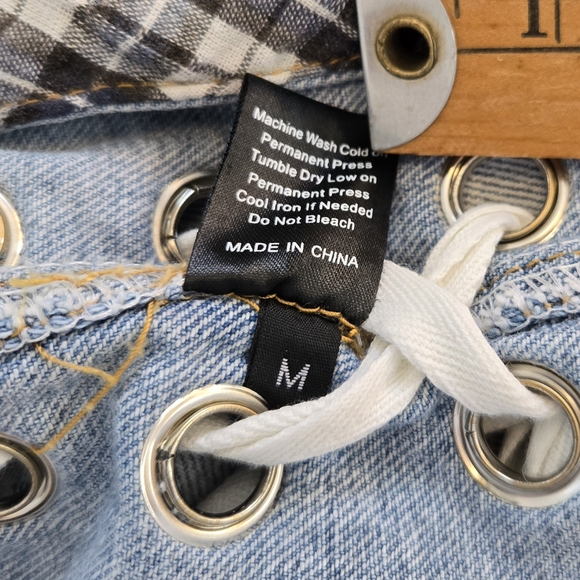 POL Light Blue Cropped Denim Jacket - Picture 14 of 16